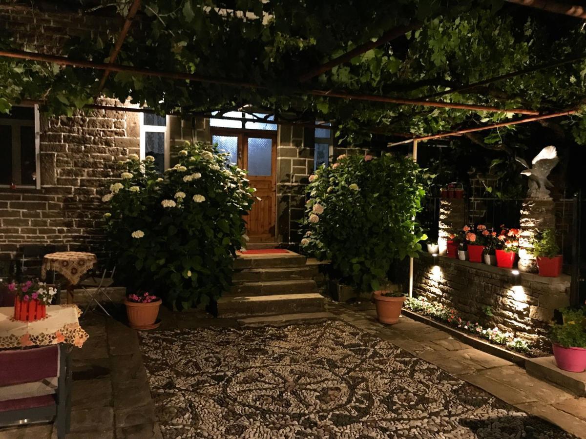 The Mosaic House - Shtepia Me Mozaik Hotel Permet Exterior photo