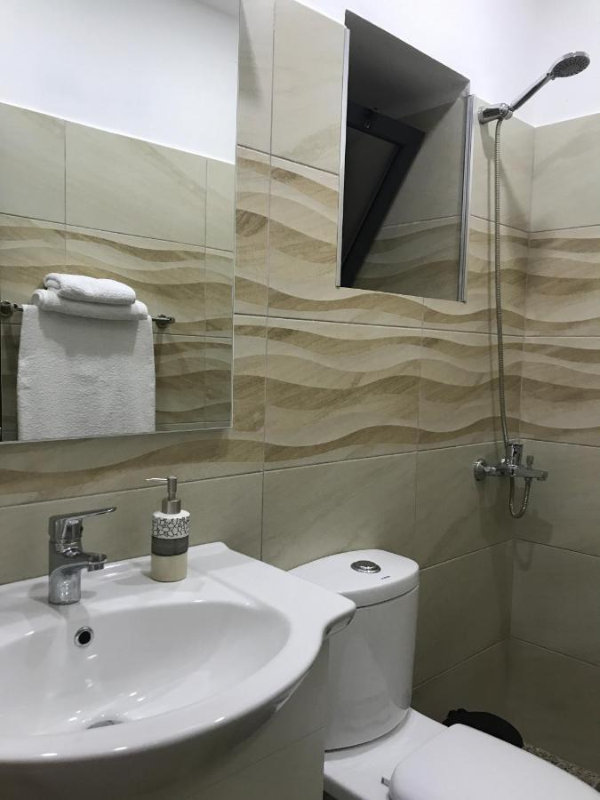 The Mosaic House - Shtepia Me Mozaik Hotel Permet Exterior photo